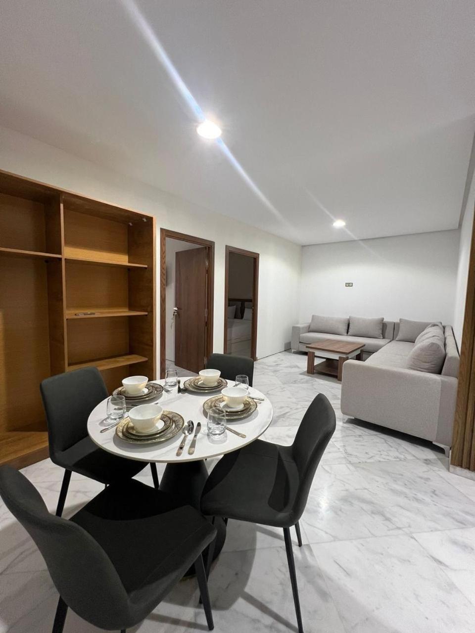 Luxury Apartment Charf Bagian luar foto