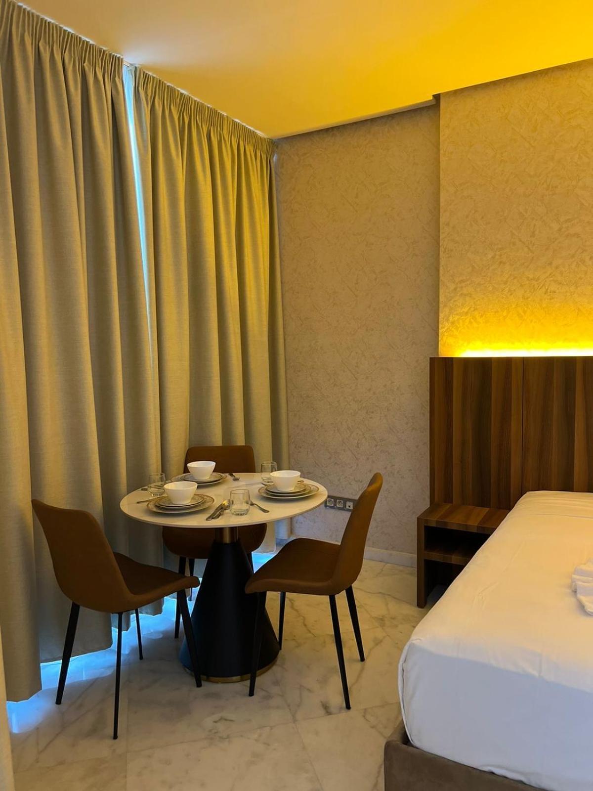 Luxury Apartment Charf Bagian luar foto
