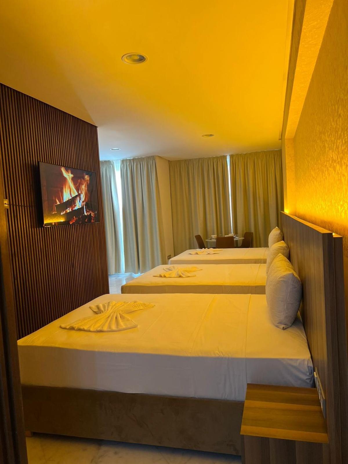 Luxury Apartment Charf Bagian luar foto