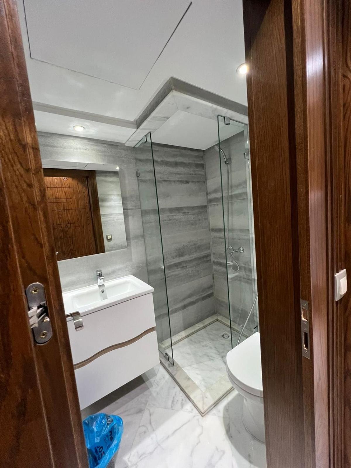 Luxury Apartment Charf Bagian luar foto