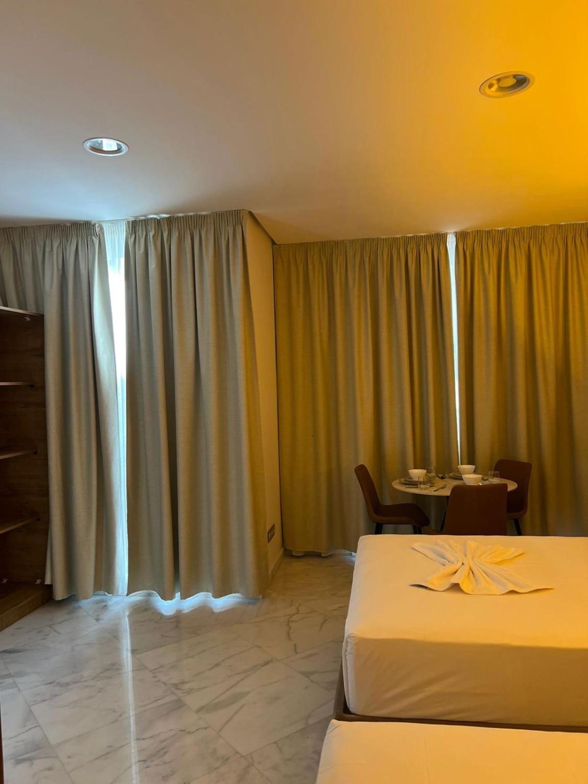 Luxury Apartment Charf Bagian luar foto