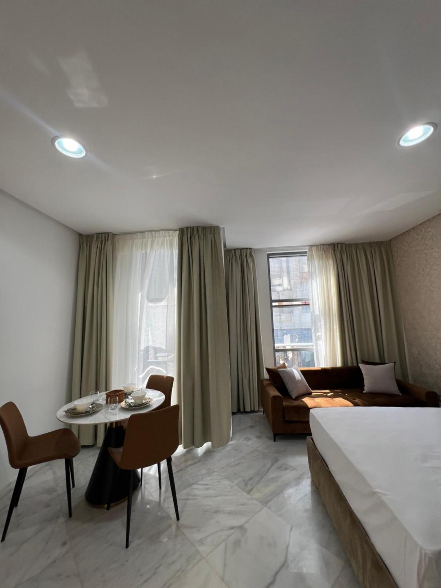 Luxury Apartment Charf Bagian luar foto