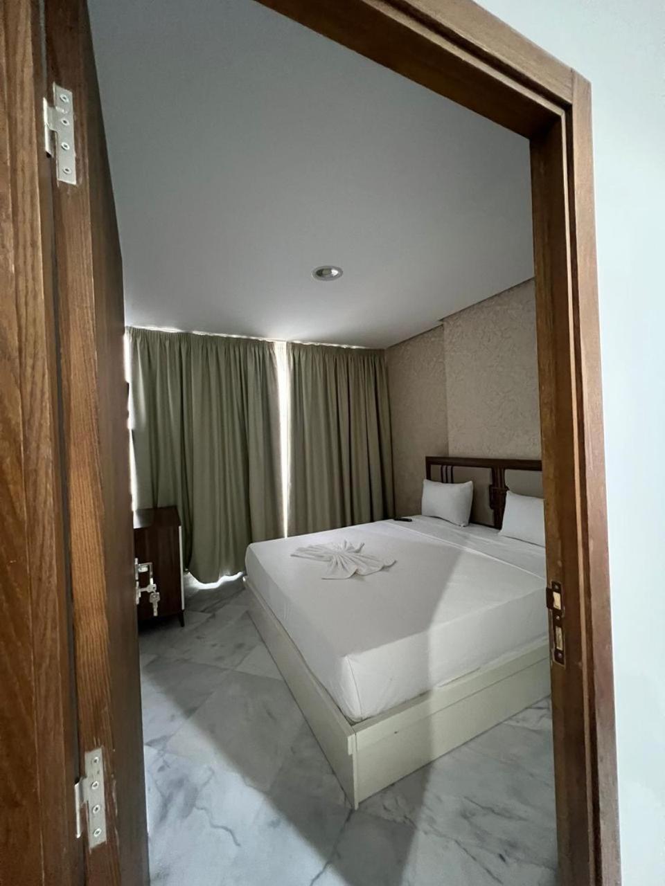 Luxury Apartment Charf Bagian luar foto